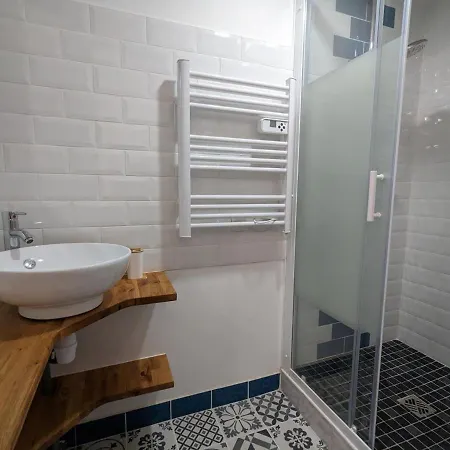 Lumineux Avec Jardin Privatif, Proche Chateau De La Rochefoucauld, Equipements Bebe Et Velos Inclus - Fr-1-653-232 라 로슈푸코