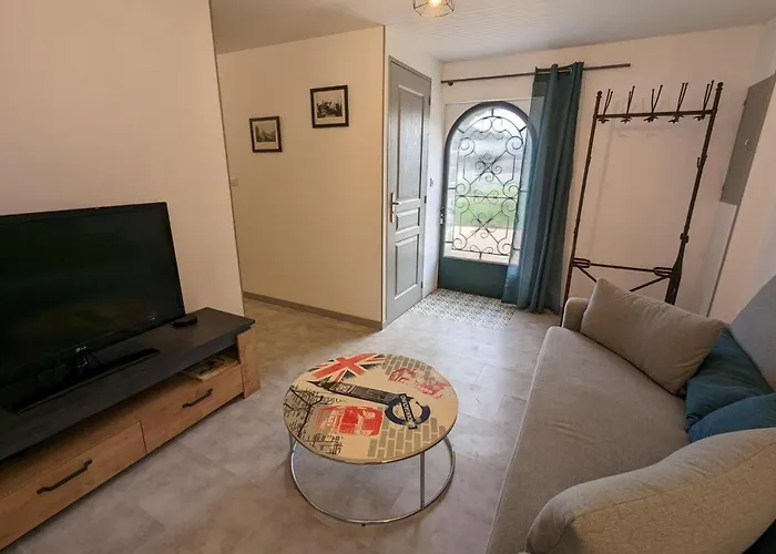 Lumineux Avec Jardin Privatif, Proche Château De La Rochefoucauld, équipements Bébé Et Vélos Inclus - Fr-1-653-232 Сasa de vacaciones