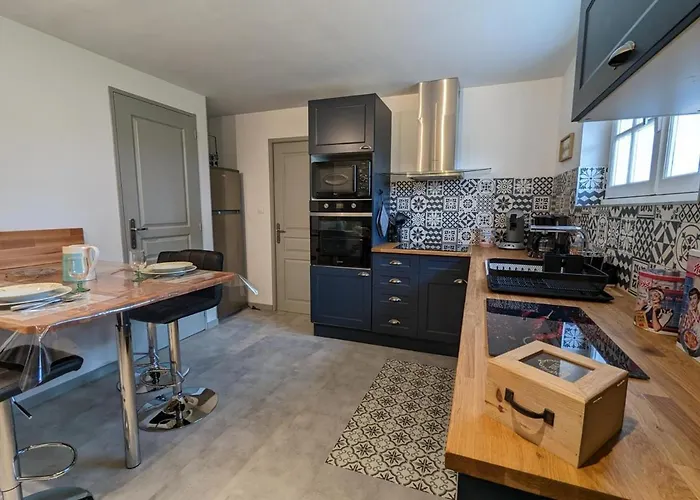 Lumineux Avec Jardin Privatif, Proche Château De La Rochefoucauld, équipements Bébé Et Vélos Inclus - Fr-1-653-232 Сasa de vacaciones La Rochefoucauld