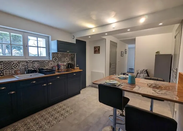 Сasa de vacaciones Lumineux Avec Jardin Privatif, Proche Château De La Rochefoucauld, équipements Bébé Et Vélos Inclus - Fr-1-653-232